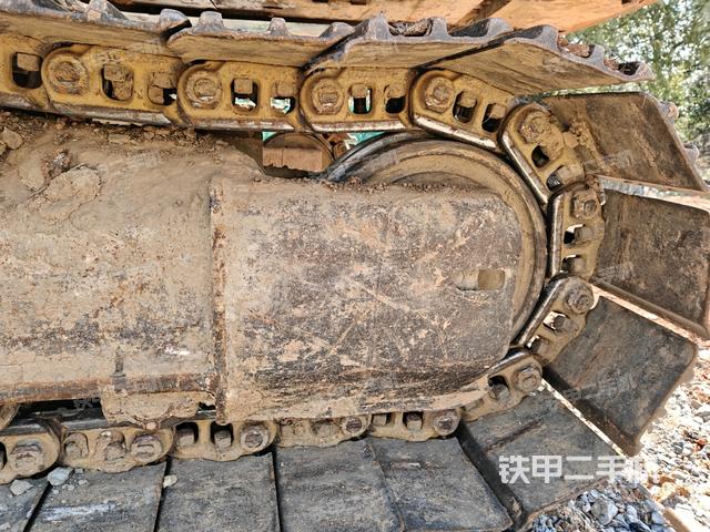 左側(cè)履帶整體?（行走機(jī)構(gòu)）