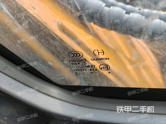 后窗玻璃角標(biāo)(駕駛室部分) 后窗玻璃角標(biāo)(駕駛室部分)