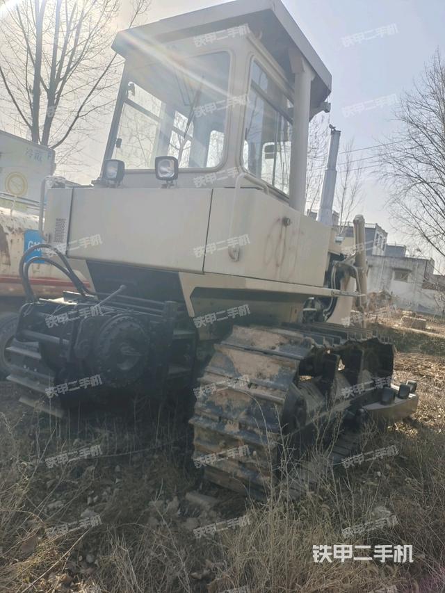 設(shè)備正后全景（推土機(jī)整車外觀）