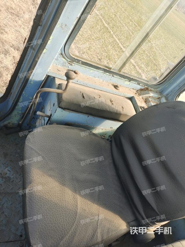 操作手柄左（推土機(jī)駕駛室）