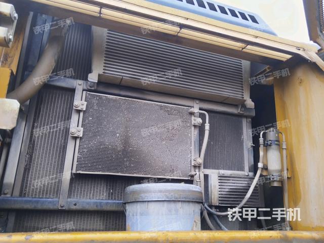 散熱器正面（大件艙室）