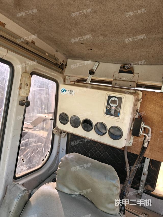 座椅后部（駕駛室部分）