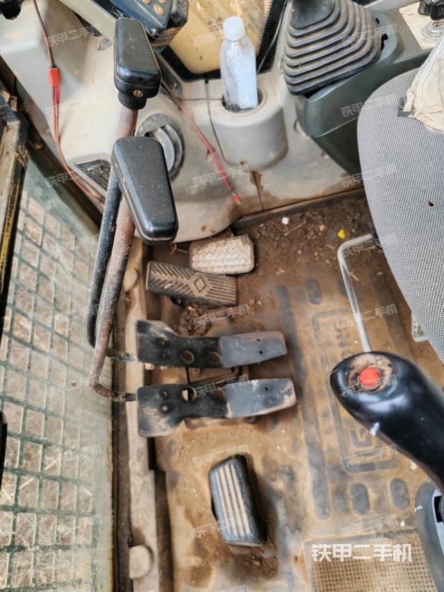 座椅后部（駕駛室部分）