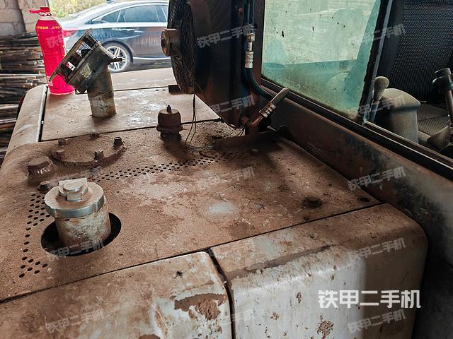 驾驶室整体（整机外观）