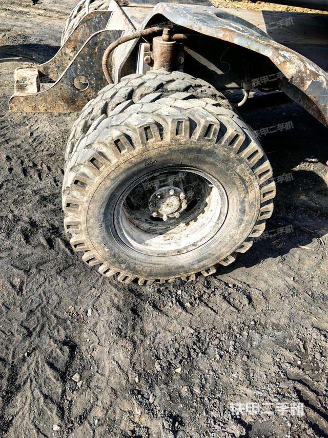 右驅(qū)動(dòng)輪(行走機(jī)構(gòu)) 右驅(qū)動(dòng)輪(行走機(jī)構(gòu))