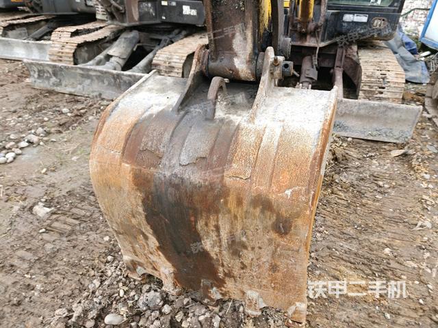 鏟斗45度(工作和回轉(zhuǎn)裝置) 鏟斗45度(工作和回轉(zhuǎn)裝置)