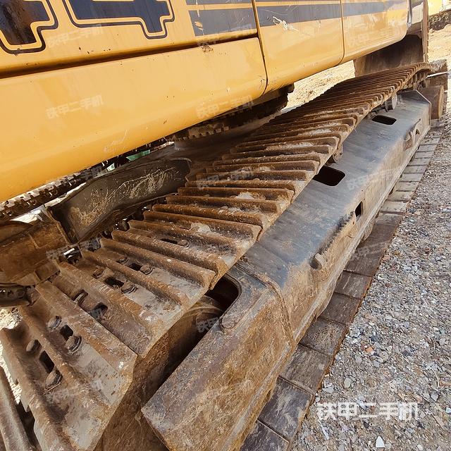 單側(cè)履帶整體（整機外觀）