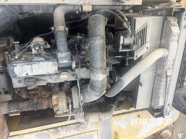 发动机室（上车部件）