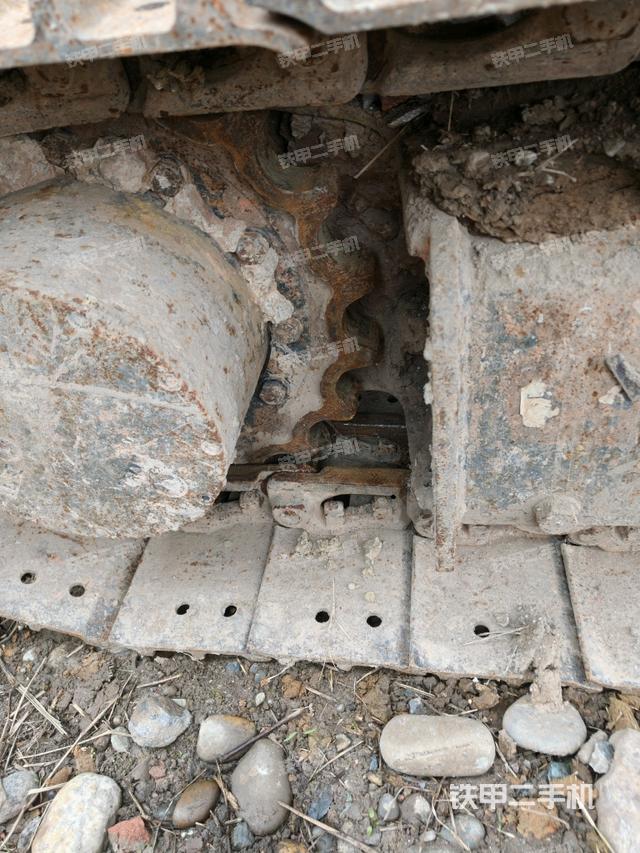 右側(cè)履帶整體?（行走機(jī)構(gòu)）