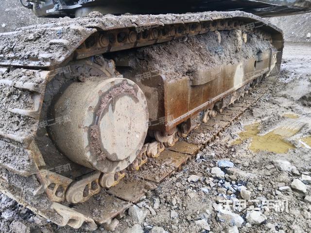 左側(cè)履帶整體?（行走機(jī)構(gòu)）