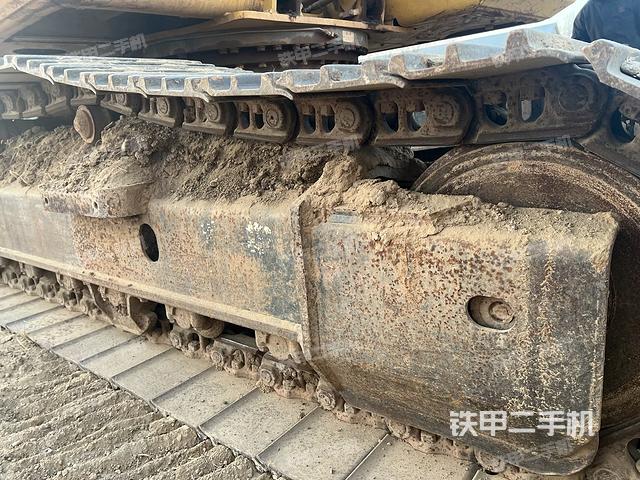 單側(cè)履帶整體（整機(jī)外觀）