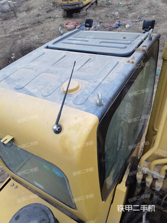 駕駛室頂部（整機(jī)外觀）