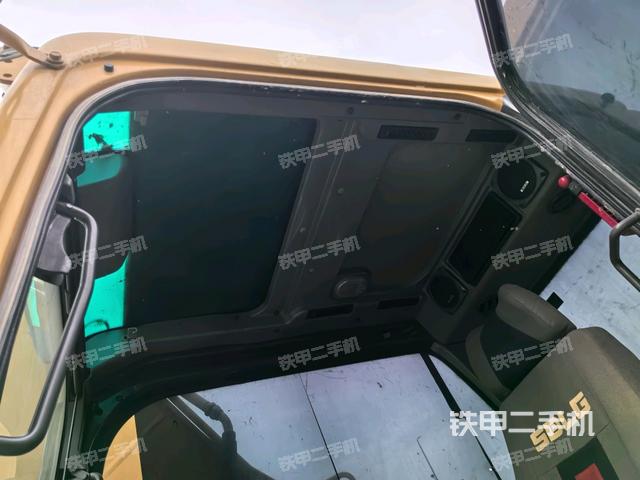 頂棚整體（駕駛室部分）