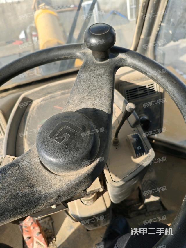 駕駛室工作臺（整機(jī)外觀及大件）