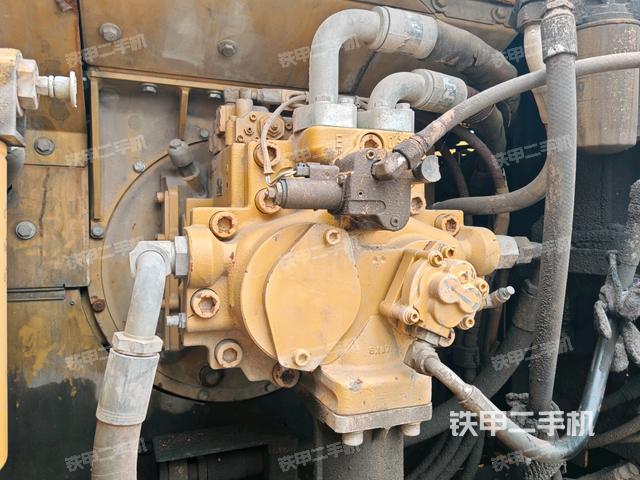 液壓泵斜45?左（大件艙室）