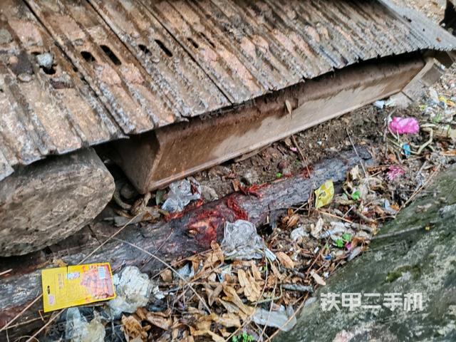 右側(cè)行走馬達(dá)蓋板（行走機(jī)構(gòu)）