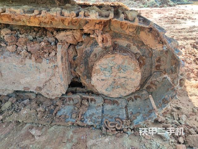 左驱动轮(行走机构) 左驱动轮(行走机构)