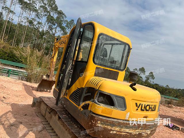 整機右后45°（整機外觀）