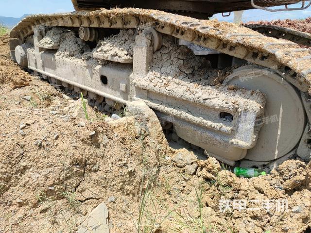 右側(cè)履帶整體(行走機(jī)構(gòu)) 右側(cè)履帶整體(行走機(jī)構(gòu))