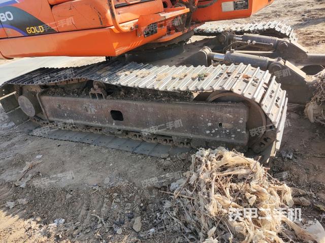 左側(cè)履帶整體?（行走機(jī)構(gòu)）