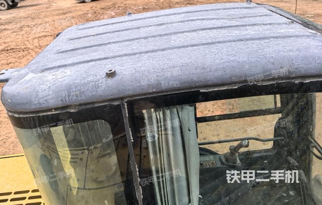 駕駛室頂部（整機(jī)外觀）