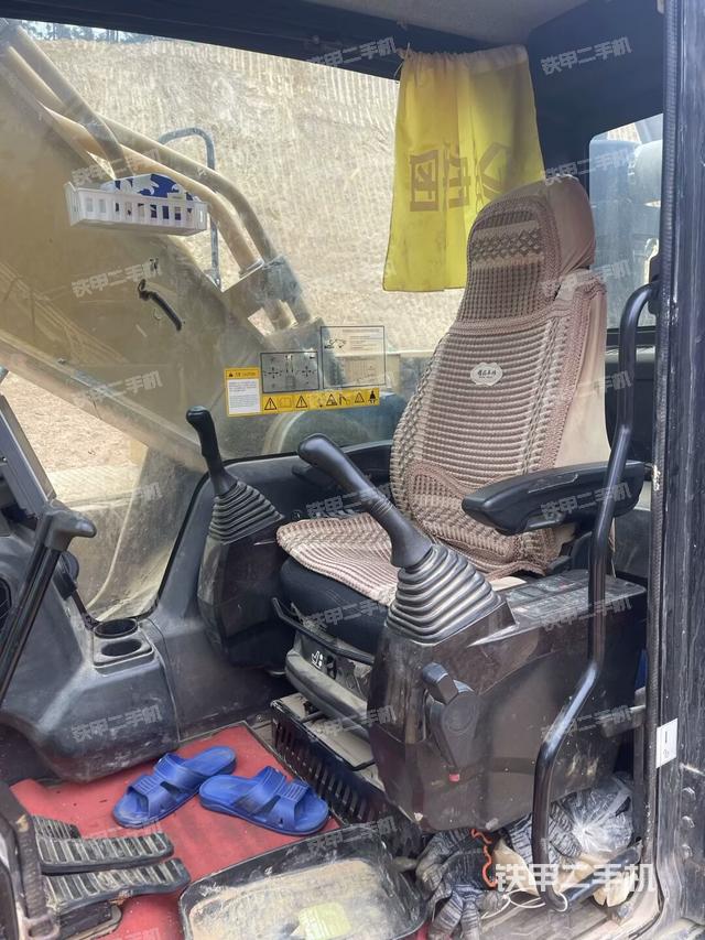 駕駛室整體（整機(jī)外觀）