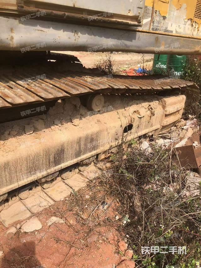 左導向輪(行走機構) 左導向輪(行走機構)