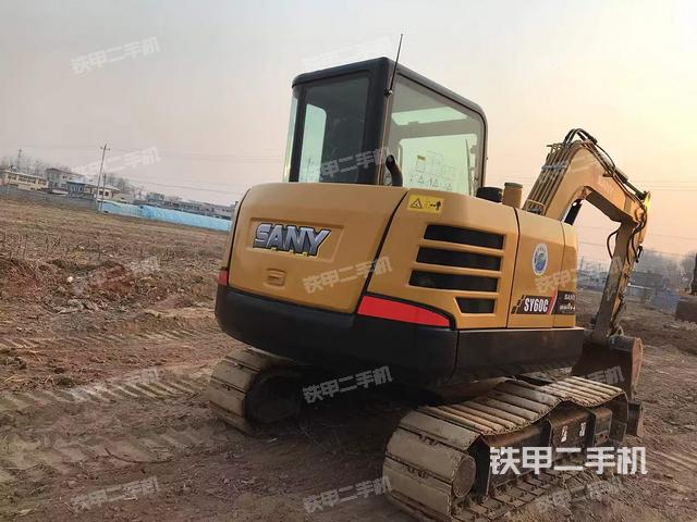 整機右后45°(整機外觀) 整機右后45°(整機外觀)