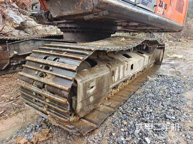 左側(cè)履帶整體?（行走機(jī)構(gòu)）