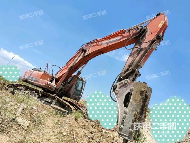 右前45(整機(jī)外觀) 右前45(整機(jī)外觀)