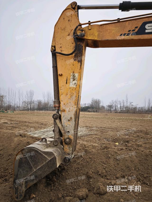 小臂整體左后（工作和回轉(zhuǎn)裝置）