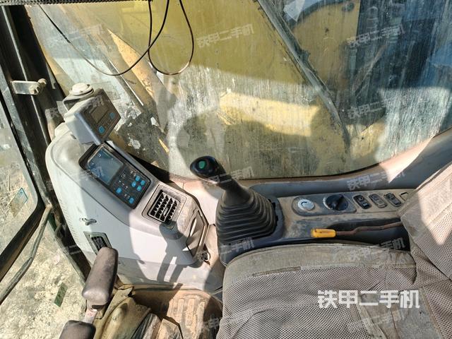 座椅后部（駕駛室部分）