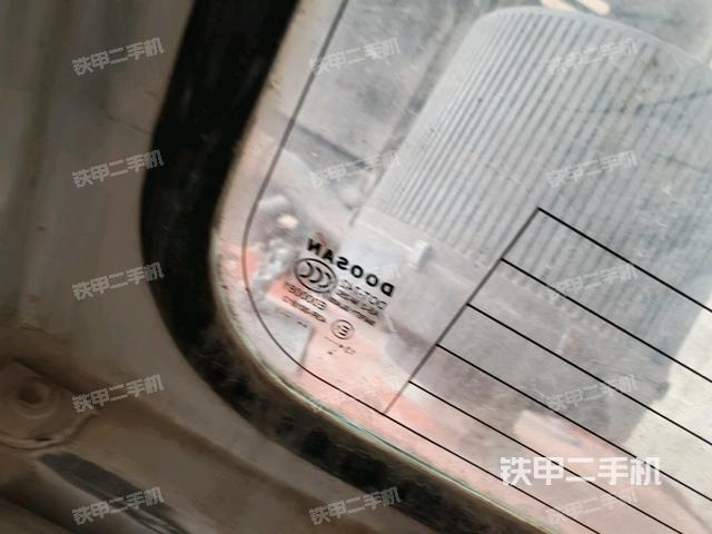 駕駛室左前45度(駕駛室部分) 駕駛室左前45度(駕駛室部分)