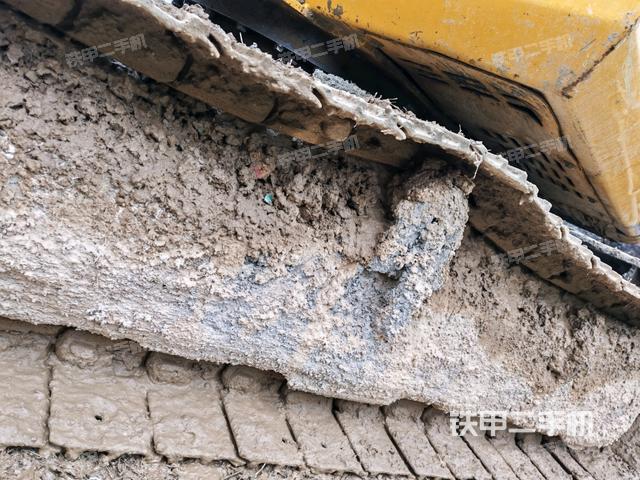 右驅(qū)動(dòng)輪（行走機(jī)構(gòu)）