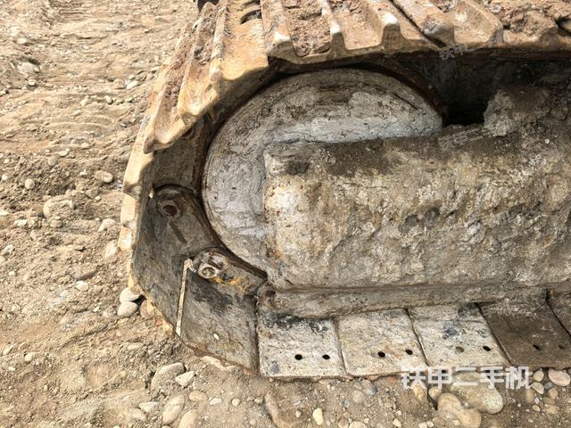 左導(dǎo)向輪（行走機(jī)構(gòu)）