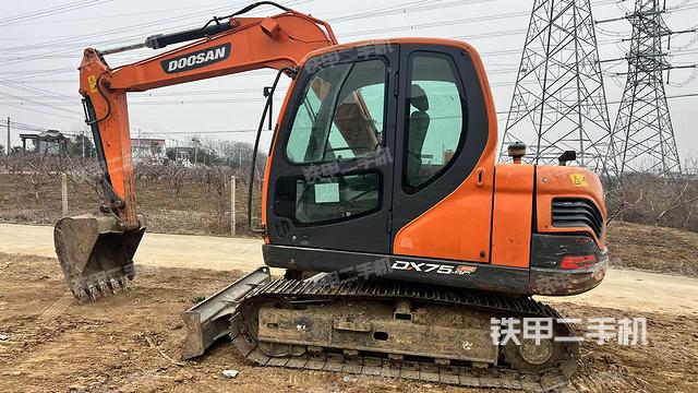 左后45(整機(jī)外觀(guān)) 左后45(整機(jī)外觀(guān))