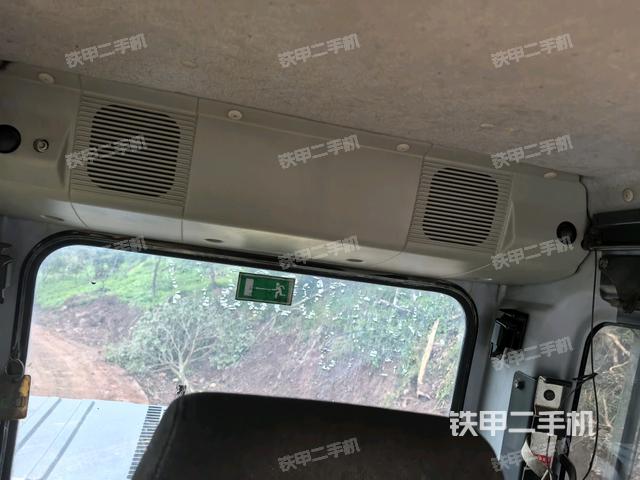 右側(cè)玻璃角標(biāo)(駕駛室部分) 右側(cè)玻璃角標(biāo)(駕駛室部分)