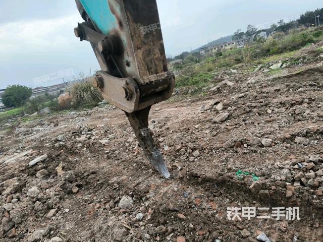 鏟斗45度(工作和回轉(zhuǎn)裝置) 鏟斗45度(工作和回轉(zhuǎn)裝置)