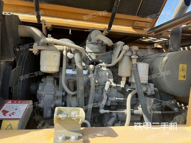 發(fā)動(dòng)機(jī)整體俯視（整機(jī)外觀）