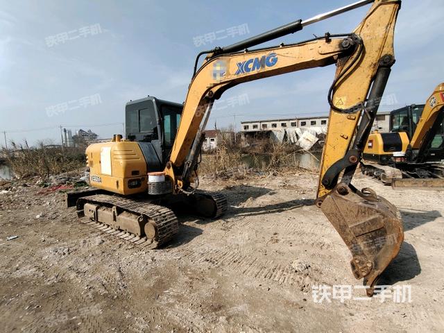 右前45(整機(jī)外觀) 右前45(整機(jī)外觀)