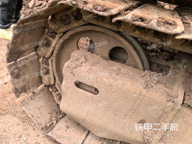 右側(cè)行走馬達(dá)蓋板(行走機(jī)構(gòu)) 右側(cè)行走馬達(dá)蓋板(行走機(jī)構(gòu))