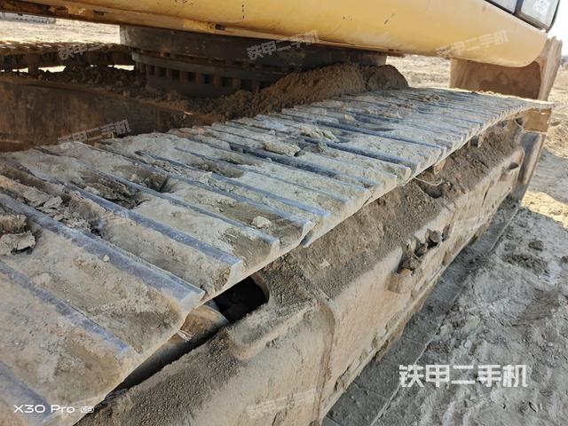 單側(cè)履帶整體（整機(jī)外觀）