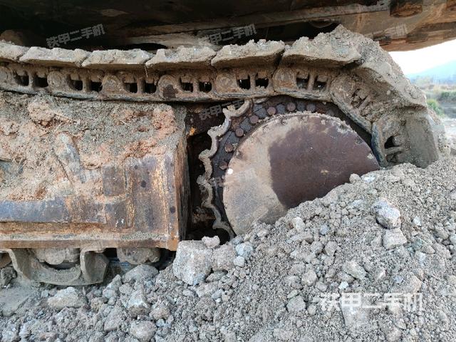 左驅(qū)動(dòng)輪（行走機(jī)構(gòu)）