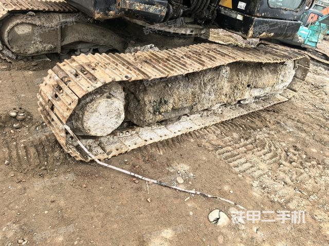 左側(cè)履帶整體?（行走機(jī)構(gòu)）