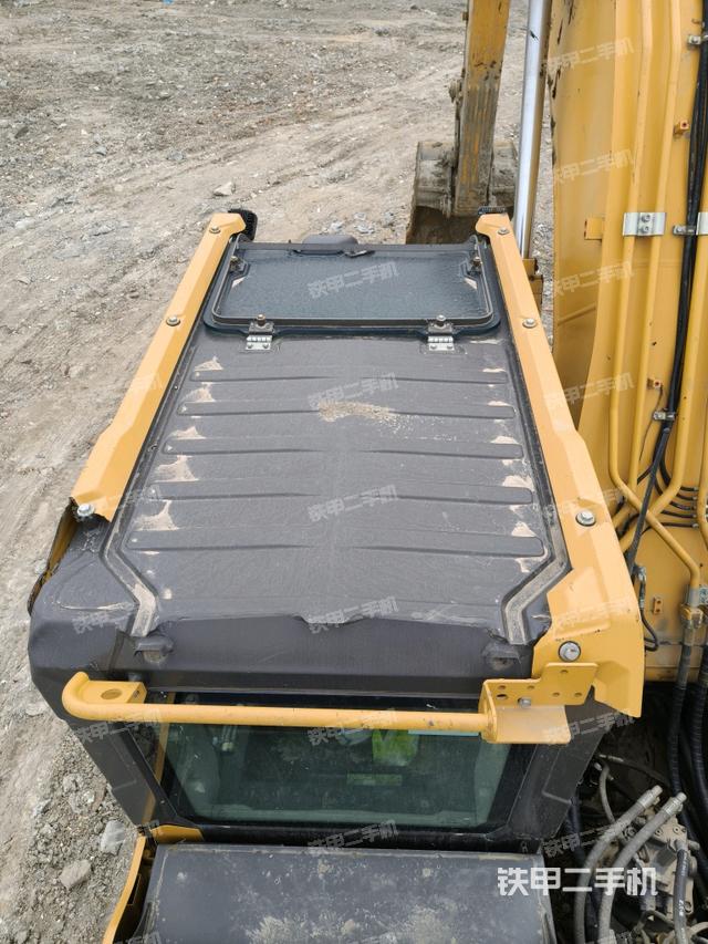 駕駛室頂部俯視（上車部件）