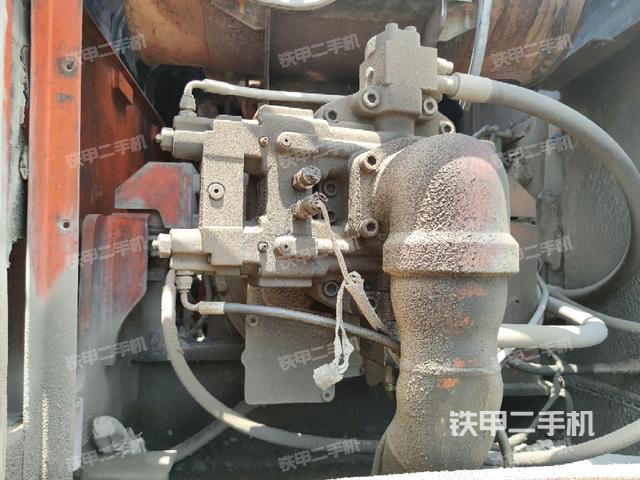 液壓泵斜45?左(大件艙室) 液壓泵斜45?左(大件艙室)