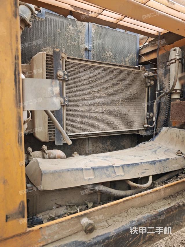 散熱器正面（大件艙室）