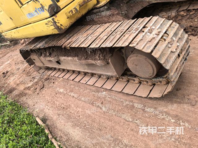 左側(cè)履帶整體?(行走機(jī)構(gòu)) 左側(cè)履帶整體?(行走機(jī)構(gòu))