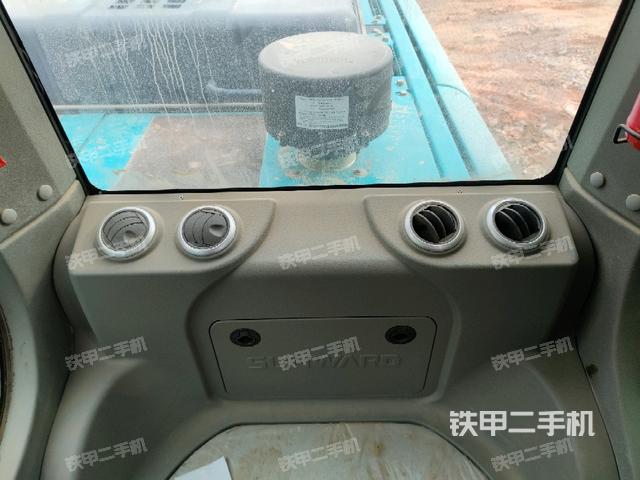 座椅后部(駕駛室部分) 座椅后部(駕駛室部分)