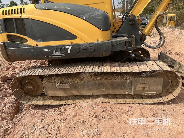 單側履帶整體（整機外觀）